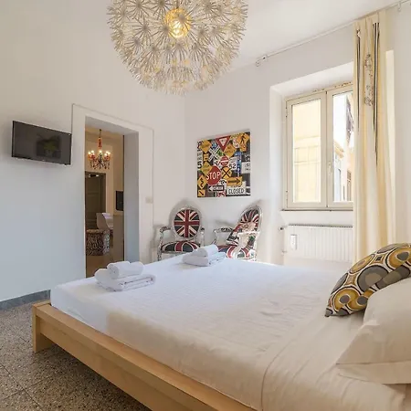 Iflat Vatican Delightful And Colored Apartment